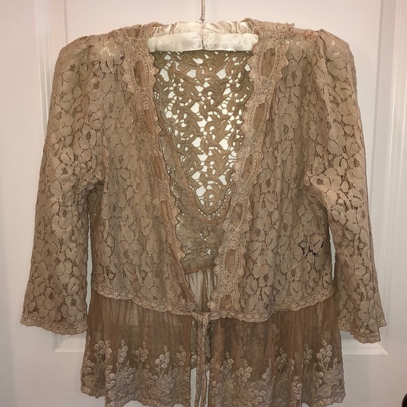 ✨Host Pick! Exquisite lace crochet cardigan with mesh peplum and ties in cotton - Picture 2 of 12